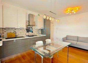 CUCINA - Quadrilocale Via Privata Vistamare 8, Savona - foto 2