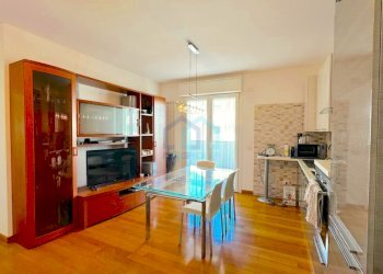 SALA - Quadrilocale Via Privata Vistamare 8, Savona - foto 3