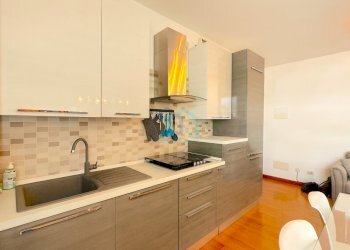 CUCINA - Quadrilocale Via Privata Vistamare 8, Savona - foto 5