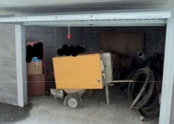 3.jpg - Box all'asta Via Antonio Pellegrini 8, Genova - foto 2