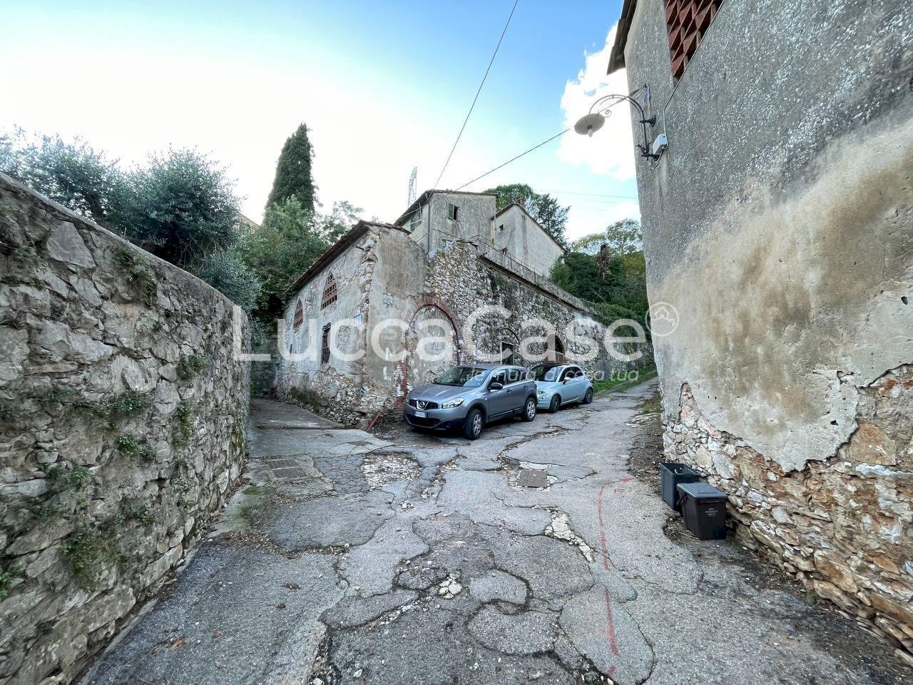 Casa indipendente Lucca (zona Santa Maria del Giudice) - foto 2
