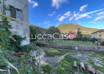 Casa indipendente Lucca (zona Santa Maria del Giudice) - foto 1