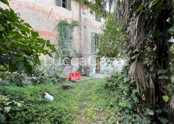 Casa indipendente Lucca (zona Santa Maria del Giudice) - foto 17