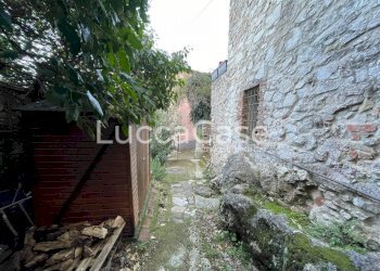 Casa indipendente Lucca (zona Santa Maria del Giudice) - foto 19