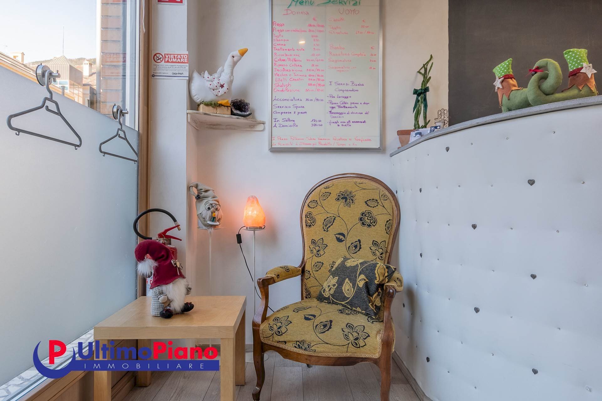 ingresso - Shop Via Torre del Lebbroso 23, 23, Aosta - photo 3