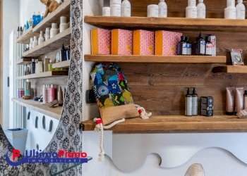 dettagli - Shop Via Torre del Lebbroso 23, 23, Aosta - photo 5