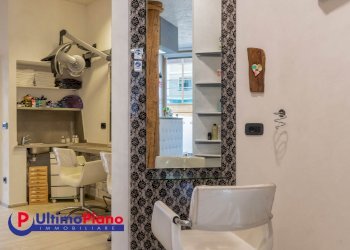 postazione - Shop Via Torre del Lebbroso 23, 23, Aosta - photo 9