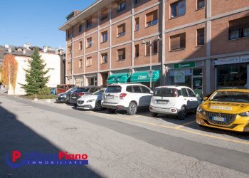 strada - Shop Via Torre del Lebbroso 23, 23, Aosta - photo 18