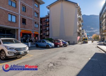 strada - Shop Via Torre del Lebbroso 23, 23, Aosta - photo 20