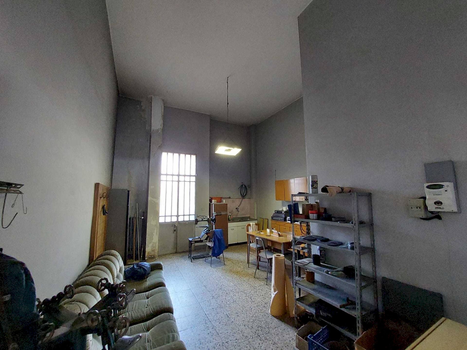 Locale Commerciale Via Umberto Giordano, Torino - foto 3