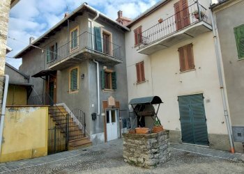 Casa indipendente Piazzetta San Bernardo, Ponzone - foto 1