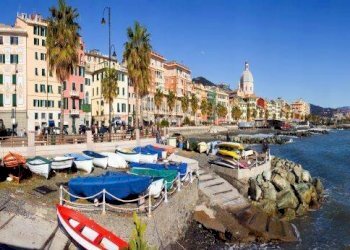 1 - Negozio Lungomare di Pegli, Genova (zona Pegli) - foto 1