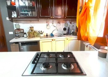 CUCINA - Appartamento via Raffaello Caverni, 69, Montelupo Fiorentino - foto 2