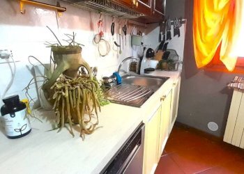 CUCINA - Appartamento via Raffaello Caverni, 69, Montelupo Fiorentino - foto 5