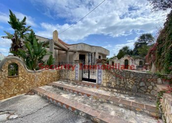 Facciata - Villa corso Accursio Miraglia, Sciacca - photo 1