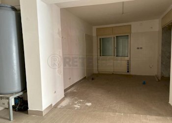 WhatsApp Image 2023-10-23 at 17.47.53 (3).jpeg - Locale Commerciale via Terranova 17-19-21, Caltanissetta - foto 5