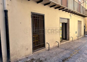 WhatsApp Image 2023-10-23 at 17.47.53 (8).jpeg - Locale Commerciale via Terranova 17-19-21, Caltanissetta - foto 8