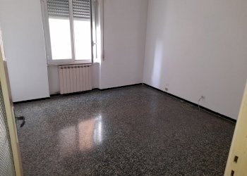 camera 2 - Four-room apartment Cairo Montenotte - photo 7