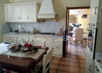 1085852-jjeh98ik.jpg - Porzione di casa Via Cavaiola 1/B, Carrara - foto 2