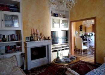 1085852-buc0lq.jpg - Porzione di casa Via Cavaiola 1/B, Carrara - foto 6