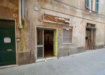 Negozio Via Sant'Ambrogio, Genova (zona Voltri) - foto 2