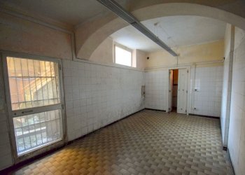 Negozio Via Sant'Ambrogio, Genova (zona Voltri) - foto 4
