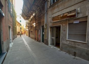 Negozio Via Sant'Ambrogio, Genova (zona Voltri) - foto 8