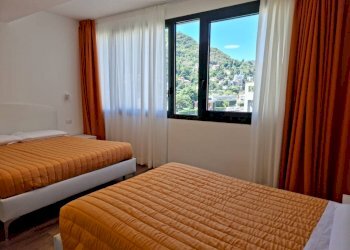 Camera da letto - Appartamento viale Innocenzo XI, 77, Como - foto 19