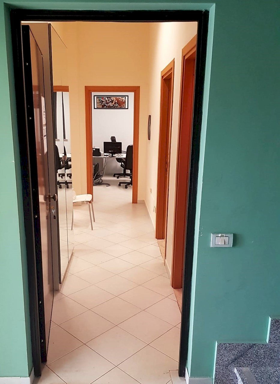 ingresso ufficio.jpg - Ufficio Quartucciu - foto 3