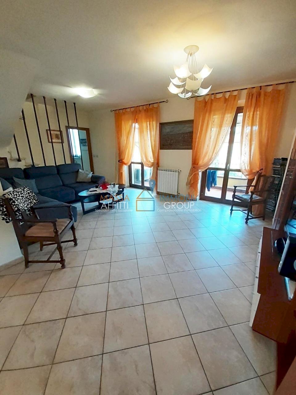 975792-7lbaz22pnn (1).jpg - Porzione di casa Viale Domenico Zaccagna 6, Carrara - foto 2