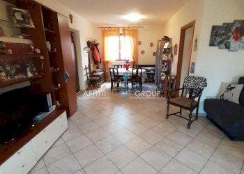 975792-vy393si.jpg - Porzione di casa Viale Domenico Zaccagna 6, Carrara - foto 1