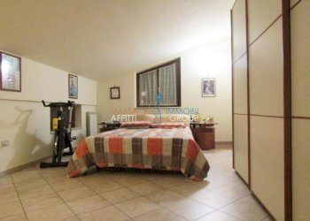 975792-vquot8w.jpg - Porzione di casa Viale Domenico Zaccagna 6, Carrara - foto 24