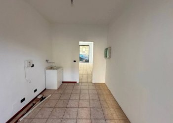 locale - Shop via Vincenzo Virginio, Pinerolo - photo 2