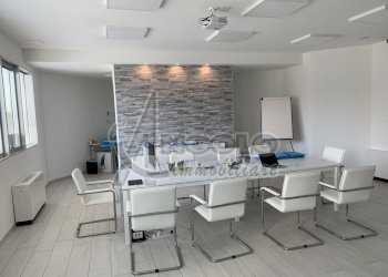 IMG_1467.jpeg - Ufficio Via Eridania 133, Occhiobello - foto 1