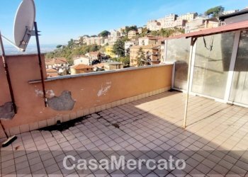 terr6.jpg - Bilocale via Palazzolo, Rocca di Papa - foto 2