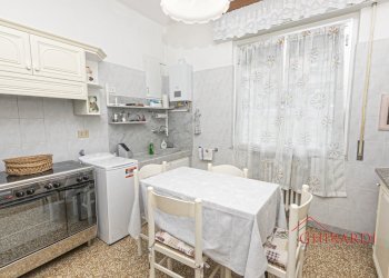 3.1 cucina.jpg - Appartamento VIA BORZOLI  6A, Genova - foto 10
