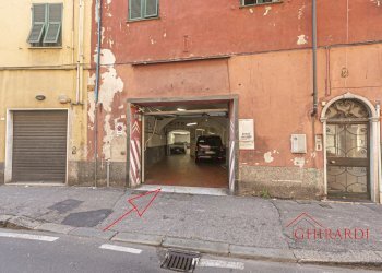 1.3 INGRESSO.jpg - Box VIA CELESIA 74R, Genova - foto 5