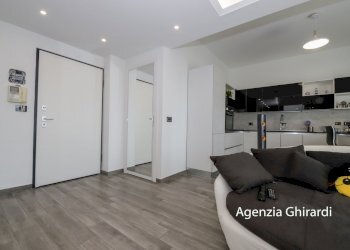 2.6 soggiorno.jpg - Appartamento VIA LODOVICO CALDA 3H, Genova - foto 9