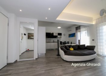 2.7 soggiorno.jpg - Appartamento VIA LODOVICO CALDA 3H, Genova - foto 10