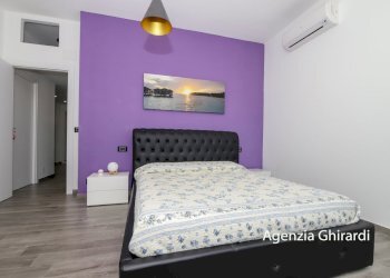 4.1 camera matrimoniale.jpg - Appartamento VIA LODOVICO CALDA 3H, Genova - foto 15