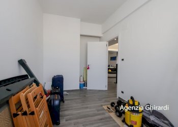 5.1 camera.jpg - Appartamento VIA LODOVICO CALDA 3H, Genova - foto 19