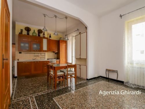 1.1 sala.jpg - Quadrilocale Via Santa Maria del Priano 4, Genova - foto 2