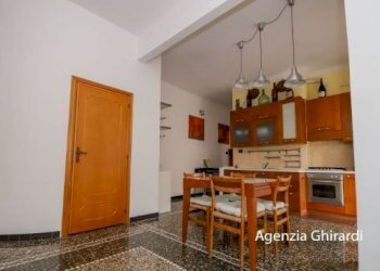 1.4 sala.jpg - Appartamento Via Santa Maria del Priano 4, Genova - foto 5