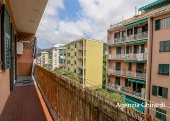 6.0 balcone.jpg - Appartamento Via Santa Maria del Priano 4, Genova - foto 17