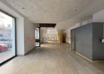 Foto 03-03-21, 14 55 59.jpg - Commercial Premises Via Mazzini 114, Taranto - photo 6