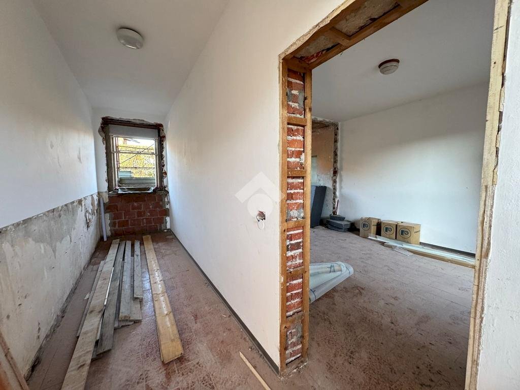Portion of a house Via Mottoscarone, Suno - photo 3