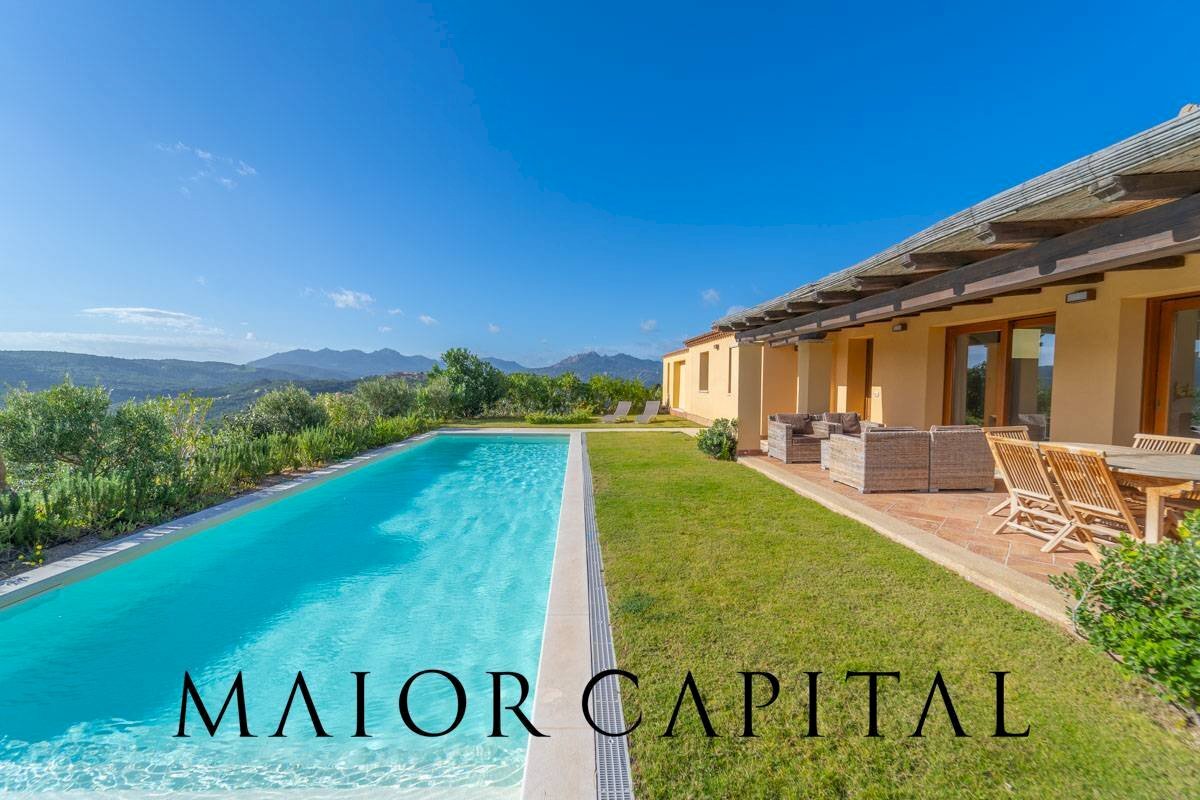 Single Family Villa Viale Cugnana, Olbia - photo 1