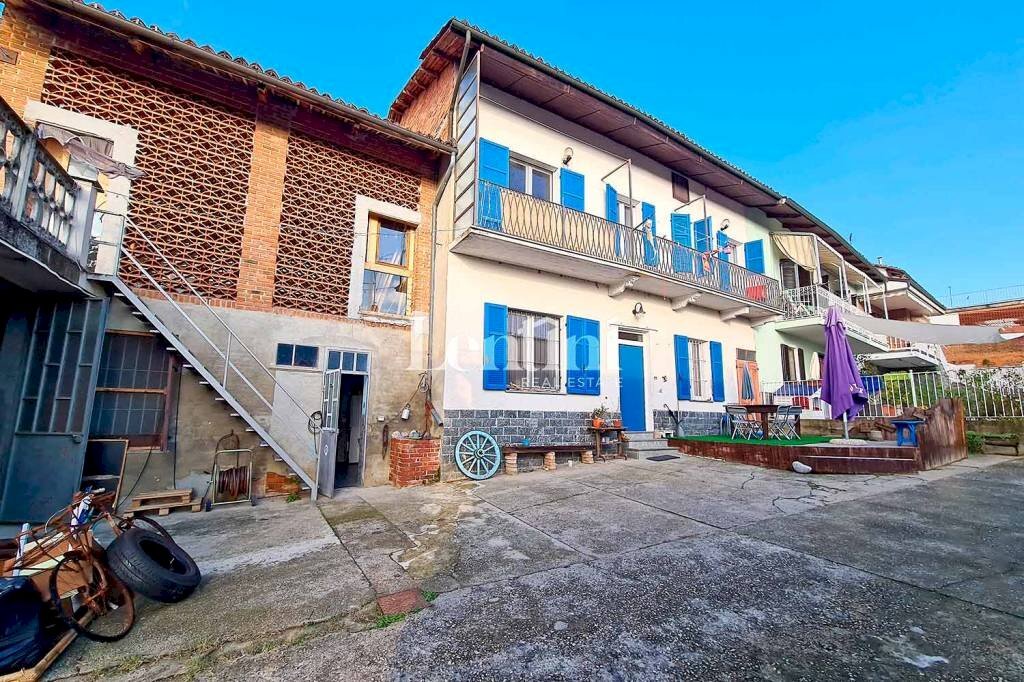 Facciata - Villa via Casariglio, 4, Cunico - foto 3