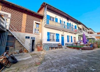 Facciata - Villa via Casariglio, 4, Cunico - foto 3