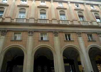 FRONTE - Shop via Luigi Carlo Farini, Bologna (neighborhood Centro Storico) - photo 4